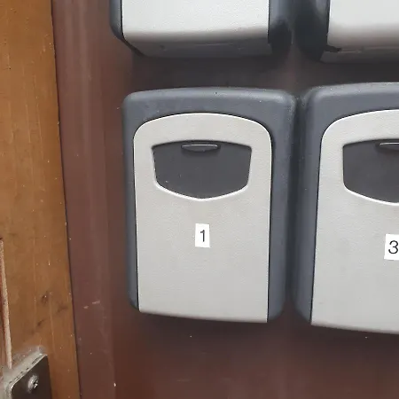 Hot Ernestines Iela 7-1 Enjoy The Feel Of And History! *