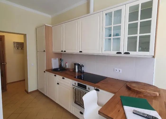 Hot Ernestines Iela 7-1 Enjoy The Feel Of And History! ריגה